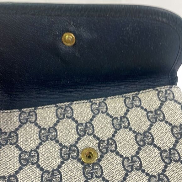 Gucci Small Vintage Blue Logo Clutch - Picture 6 of 9